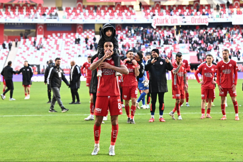 Antalyaspor, Kasımpaşayı 2-1 yendi