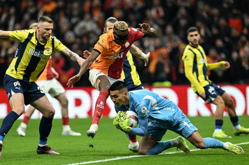 Galatasaray ile Fenerbahçe derbisi golsüz sona erdi: 0-0