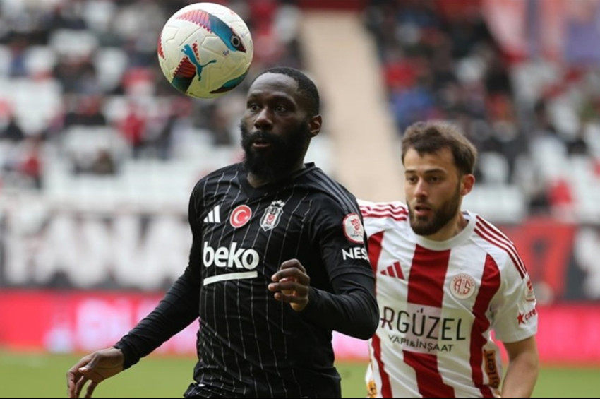 Beşiktaş Antalyasporu 2-1 yenerek grup lideri oldu