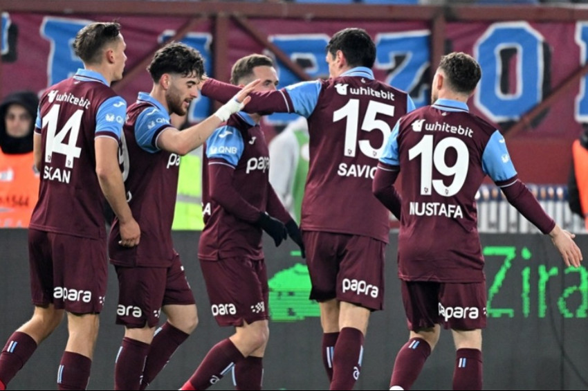 Rizesporu farklı yenen Trabzonspor, Türkiye Kupasında çeyrek finale lider olarak yükseldi