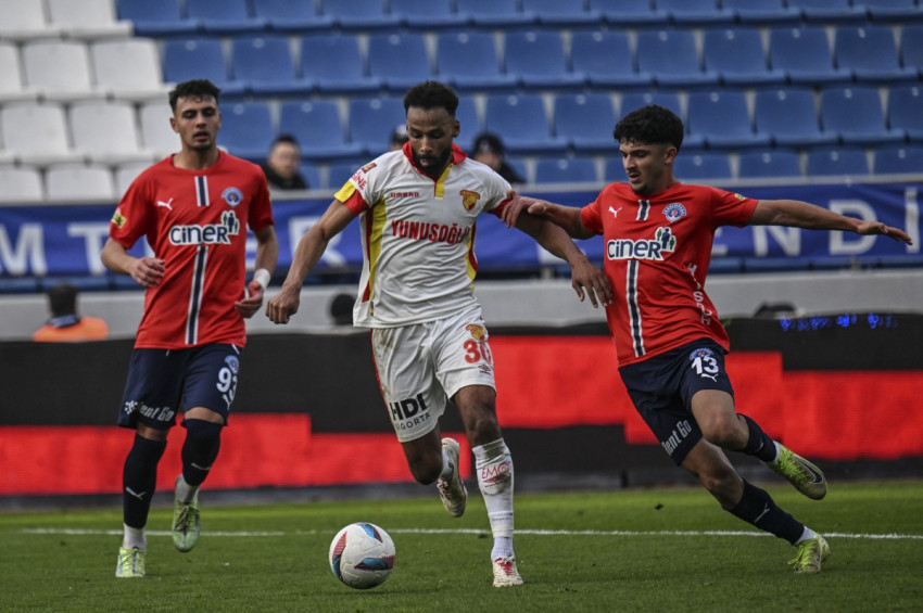 Göztepe Kasımpaşayı 5-0 yenerek çeyrek finale yükseldi