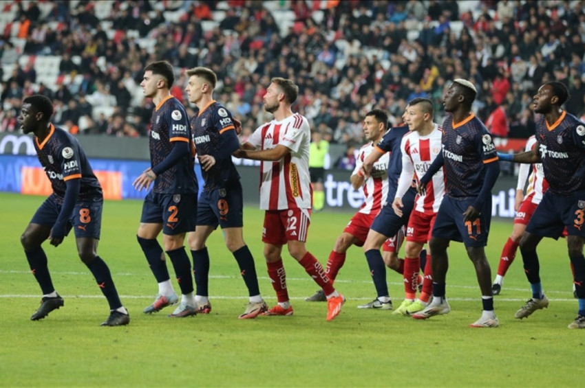 Antalyaspor: 0 - Başakşehir: 0