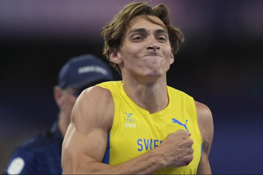 Armand Duplantis Sırıkla atlama rekorunu  6,27 metreye çıkardı