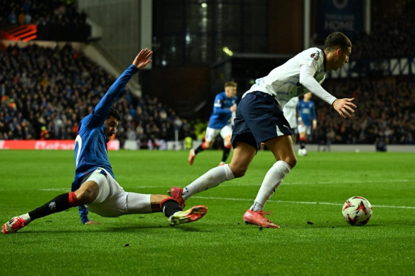Rangersı 2-0 yenmeyi başaran Fenerbahçe Avrupaya penaltılarla veda etti
