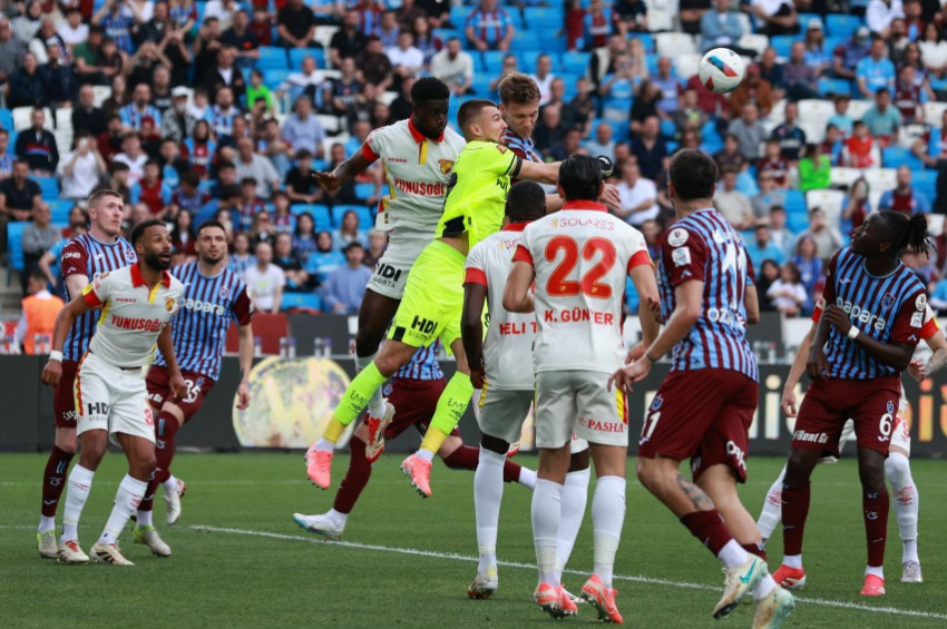 Trabzonspor evinde ağırladığı Göztepe ile yenişemedi: 1-1