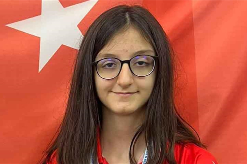 Arya Aydoğan satrançta 14 yaş altı kızlar şampiyonu oldu