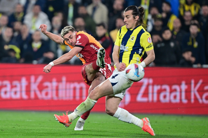 Türkiye Kupasında Galatasaray Fenerbahçeyi eleyerek yarı finale yükseldi