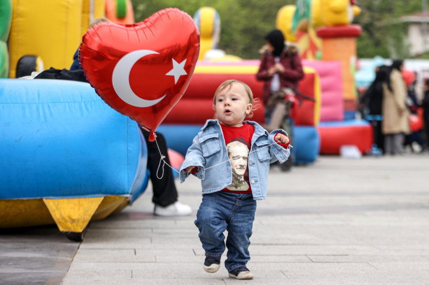 23 Nisan Ulusal Egemenlik ve Çocuk Bayramını coşkuyla kutluyoruz