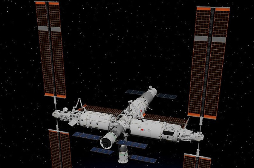 Çinli taykonotlar uzay istasyonuna ulaştı
