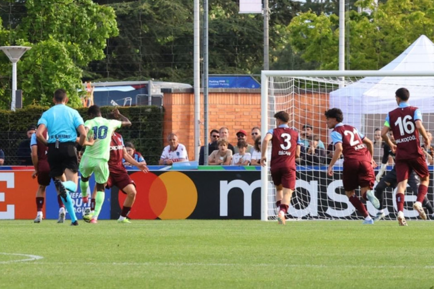 Barcelona şampiyon Trabzonspor gönüllerin şampiyonu oldu