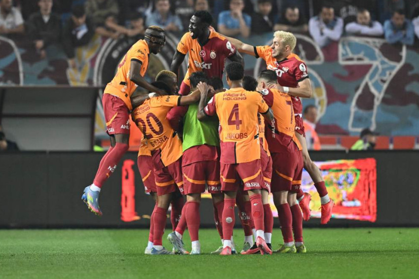 Galatasaray zorlu Trabzon deplasmanından 3 puanla dönüyor: 2-0