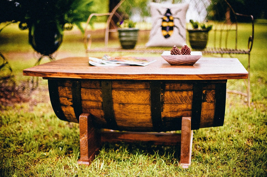 2025 Bahçe Mobilyası Trendleri: Akasya mı Okaliptüs mü?