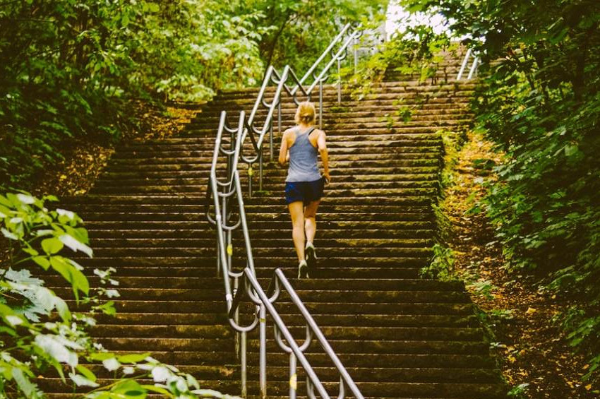 Hareketsiz yaşayan insanları bekleyen 7 tehlike