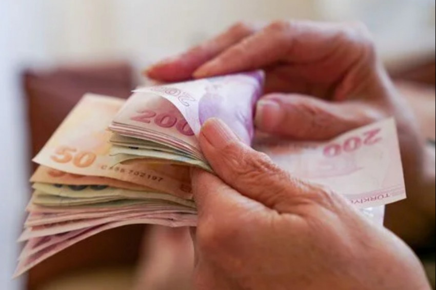 Emekli bayram ikramiyesi ödenecek tarihler belli oldu