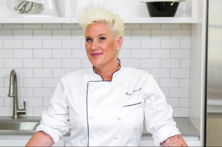 Şef Anne Burrellın intihar ettiğine kimse inanmıyor