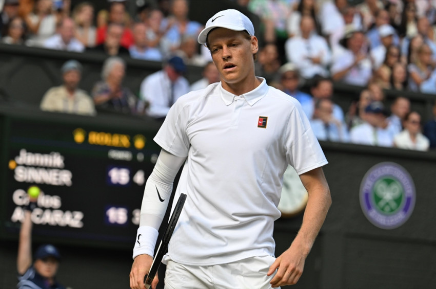 Wimbledonda en güçlü rakibini yenen Jannik Sinner tek erkeklerde şampiyon oldu