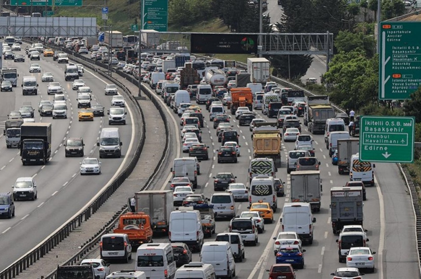 İthal otomobillerde ÖTV oranları artırıldı