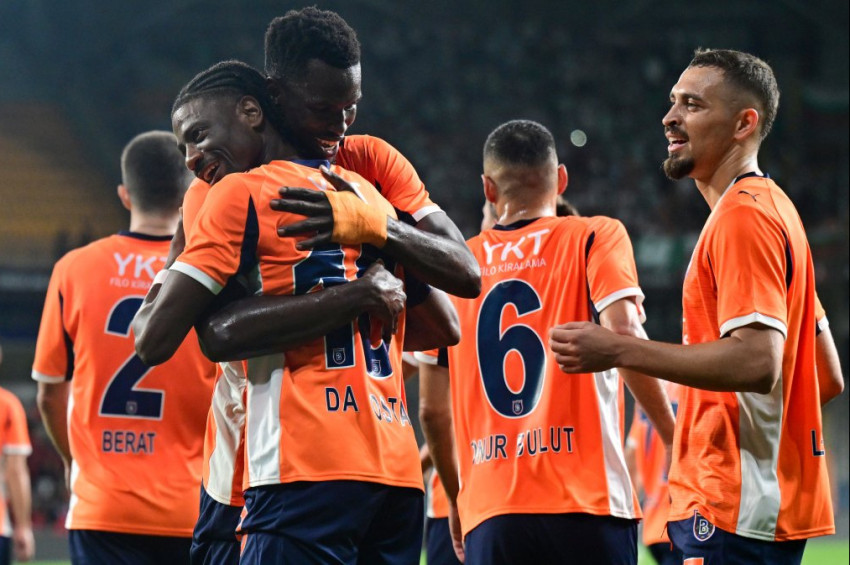 Başakşehir, UEFA Konferans Liginde rakibine gol yağdırdı: 4-0