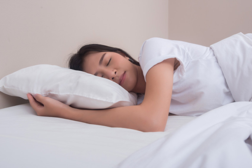 Yaz sıcağında gece rahat uymak için yapılması gerekenler