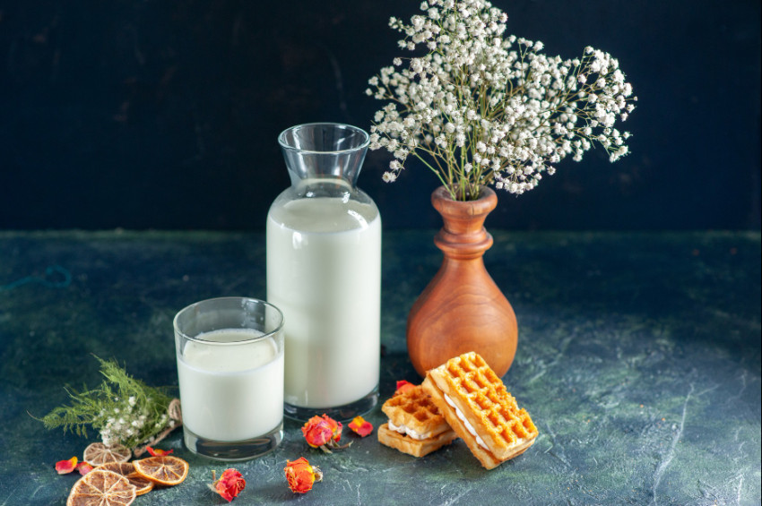 Aromalı süt, meyveli süt değildir ve sağlık açısından risklidir
