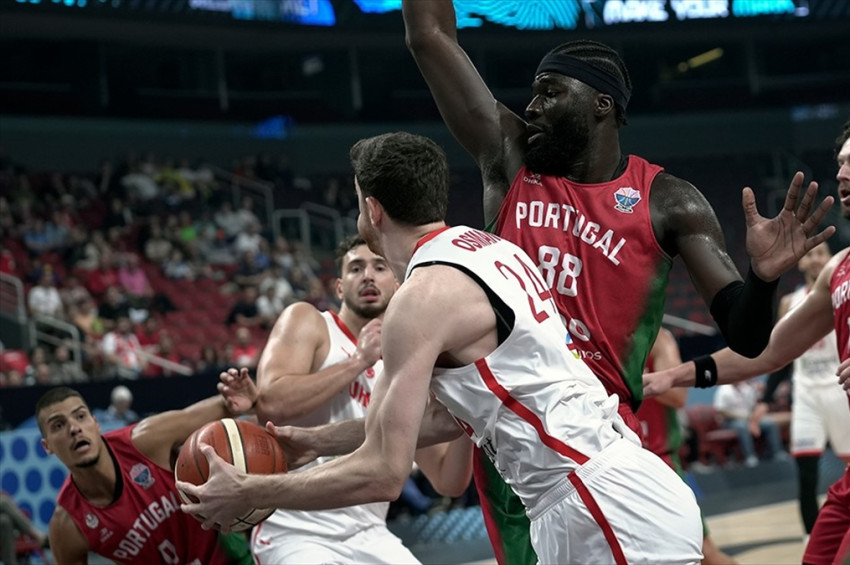 12 Dev Adam gruptan çıkmayı garantiledi: Türkiye: 95 - Portekiz: 54