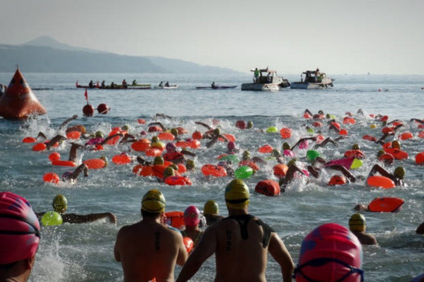 Uluslararası Çanakkale Boğazı Yüzme Yarışında 20 ülkeden 1434 yüzücü yarıştı