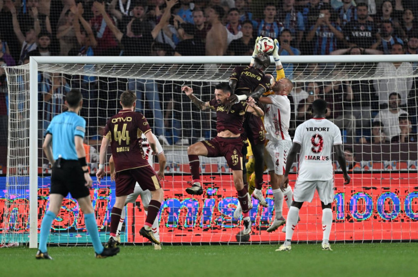 Karadeniz Derbisi berabere bitti: Trabzonspor: 1 - Samsunspor: 1