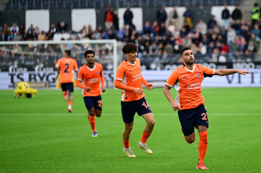 Başakşehir deplasmanda 1-0 yenik başladığı maçta Vikingi 3-1 yendi