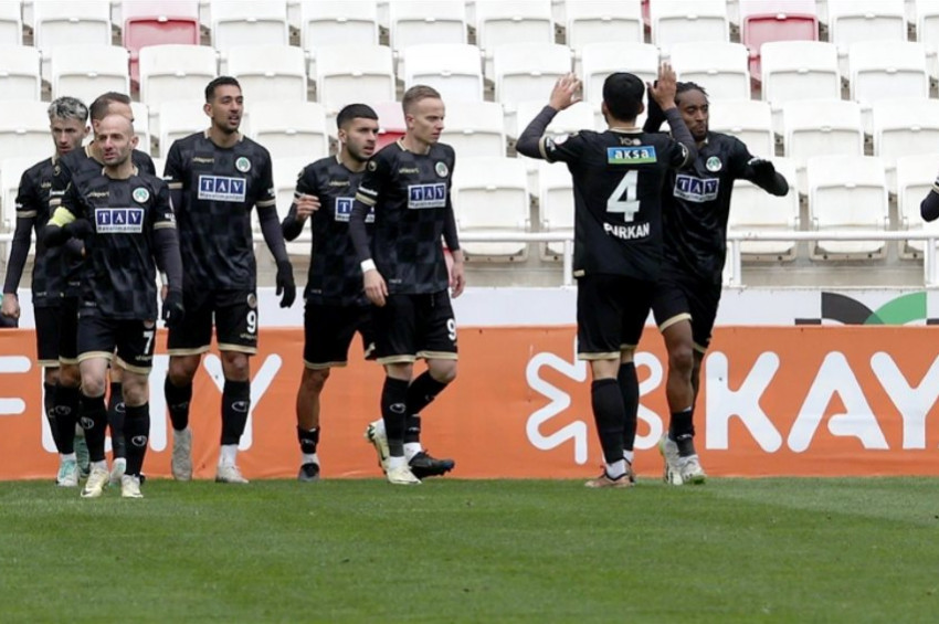 Alanyaspor hazırlık maçında Fatih Karagümrükü 2-0 yendi
