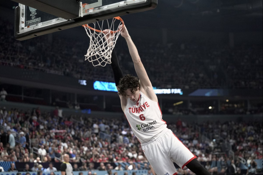 EuroBasket 2025 finali nefes kesti, Türkiye Almanyaya son anda yıkıldı: 83 - 88