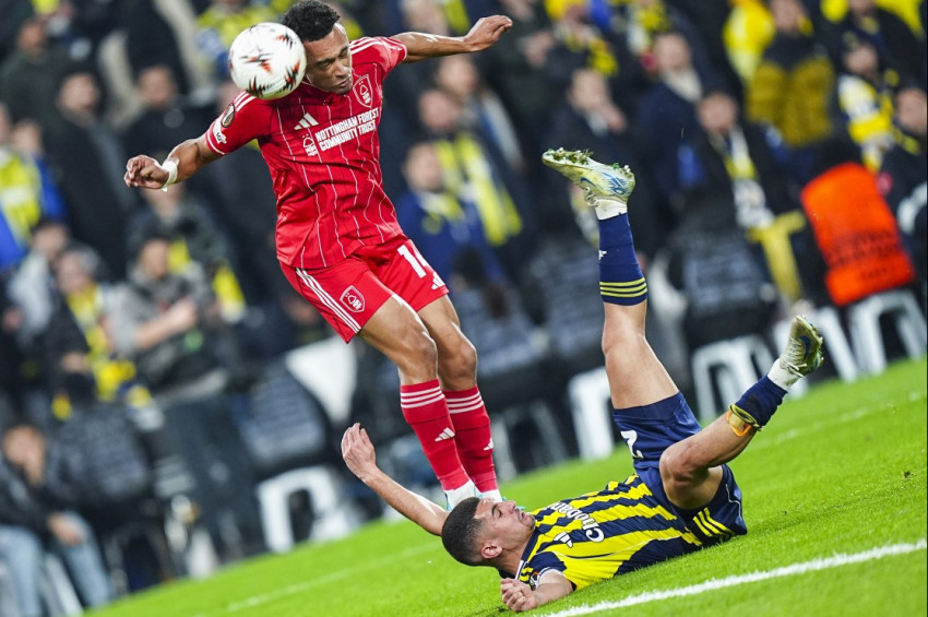 Fenerbahçe, Nottingham Foreste evinde farklı yenildi