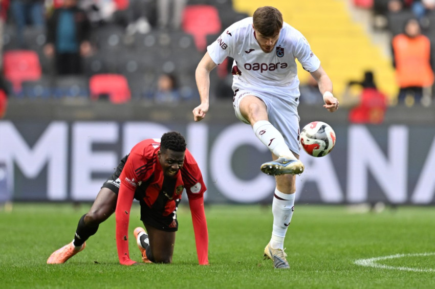Trabzonspor, Gaziantep deplasmanından üç puanla döndü 